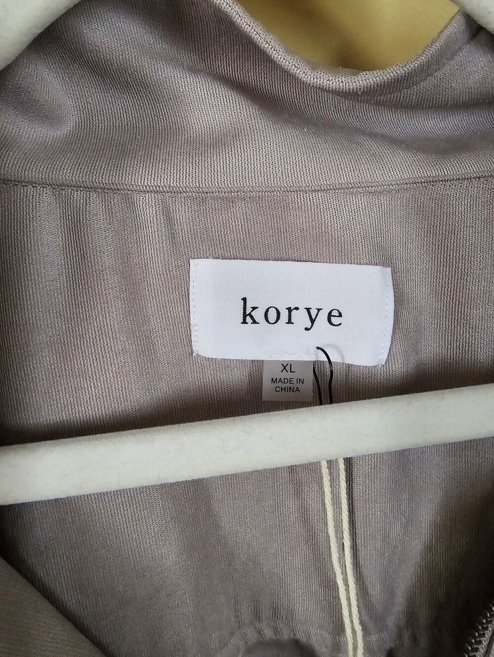 Korye Cropped Utility Jacket - Picture 4 of 4
